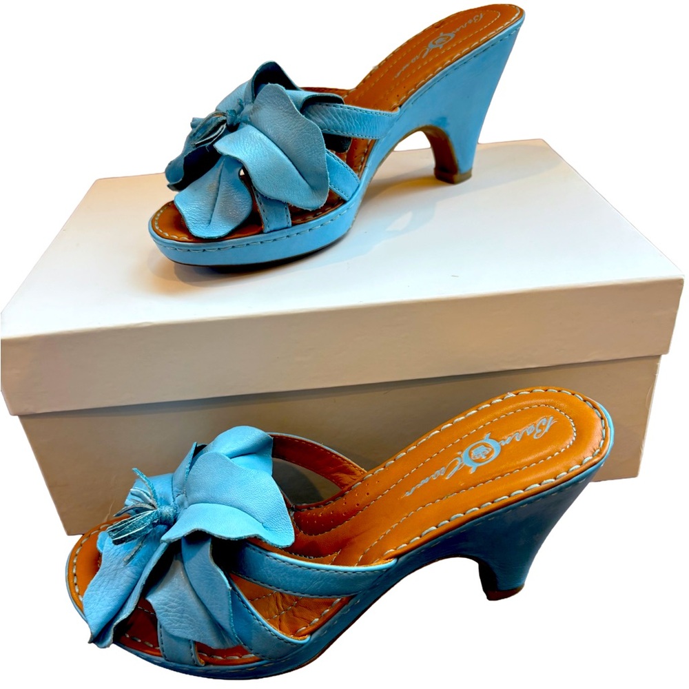 Born Crown slip on sandal shoe/heels, sz 6, blue